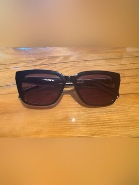 Blenders Mave Sunglasses, Color Black Limo, Like New
